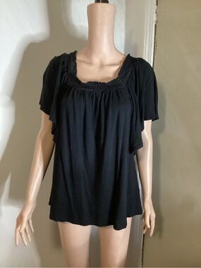 Women's Black Square-Neck Short Sleeve Blouse